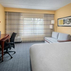 Courtyard By Marriott Mt. Laurel
